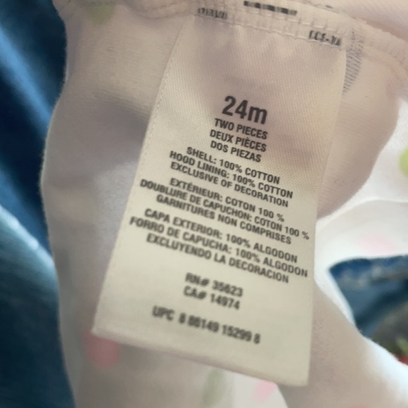 Carter’s sz.24mo. Girls short sleeved hoodie - Picture 3 of 3